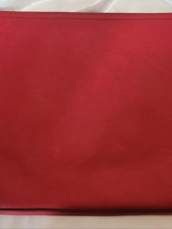 Gucci Calfskin Red Leather Portfolio Clutch - Picture 3 of 10